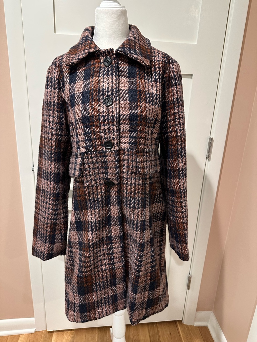 Molly Bracken size Small plaid coat, front buttons and front side flap pockets